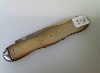 1897 Victorian Mother of Pearl Silver bladed folding knife.