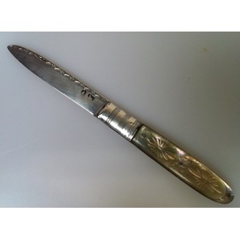George III 1800 Mother of Pearl Silver bladed folding knife.