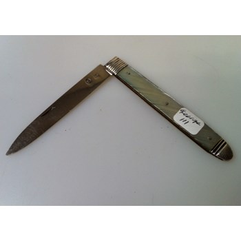 George III Silver bladed folding fruit knife with Mother of Pearl handle.
